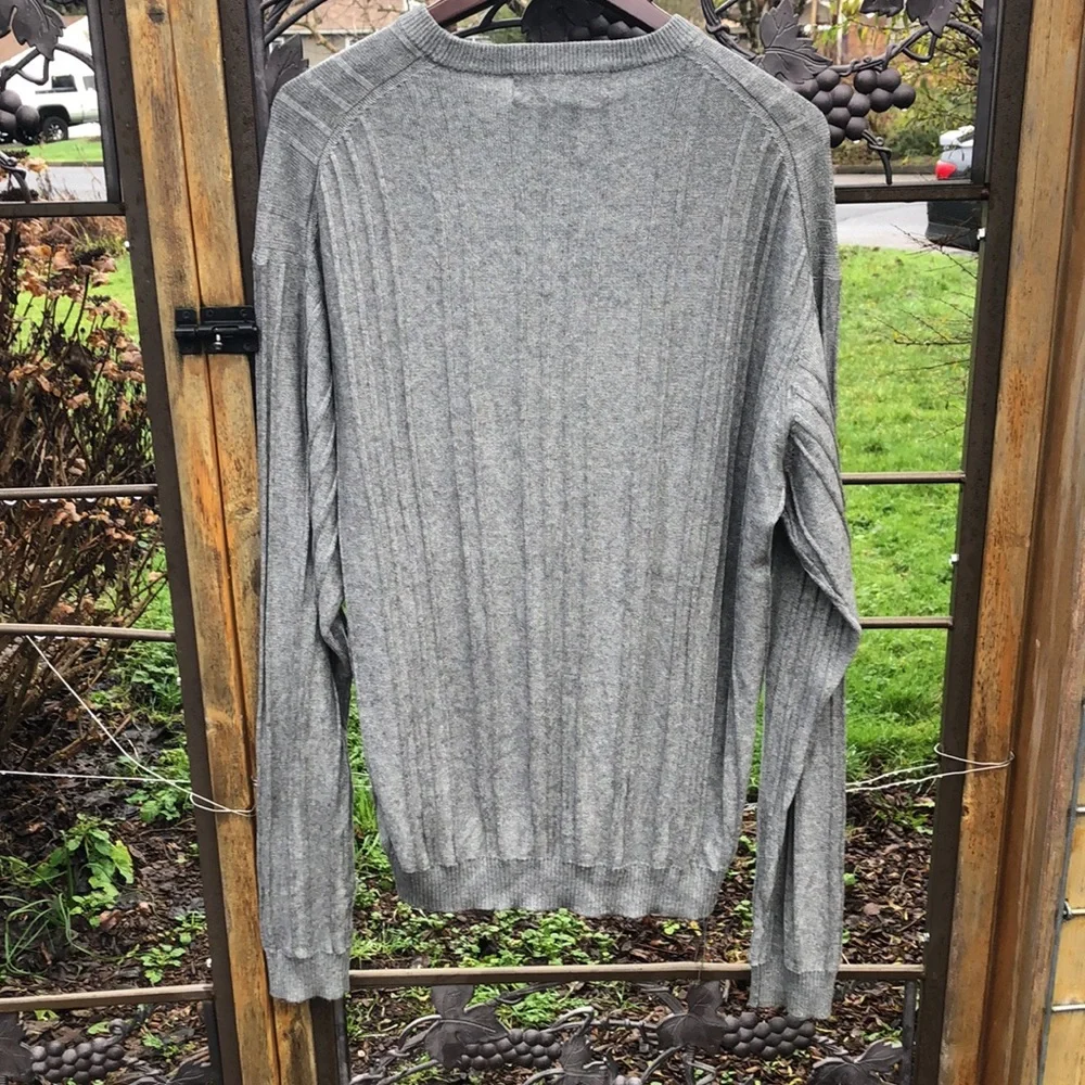Norm Thompson gray silk and cashmere blend long sleeve sweater size XL